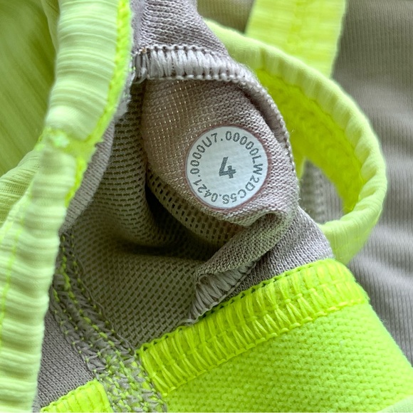 Lululemon Ribbed-Mesh High-Neck Bra *Medium Support, B/C Cup
Highlight Y… - Picture 8 of 9